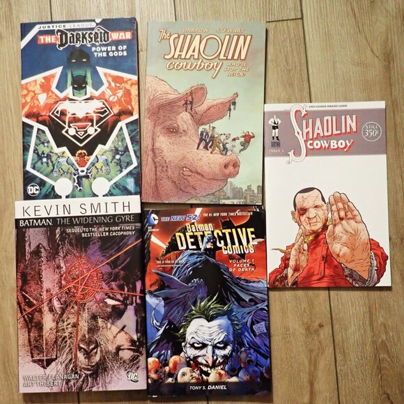 Bunch of graphic novels and comics - Picture 2 of 2